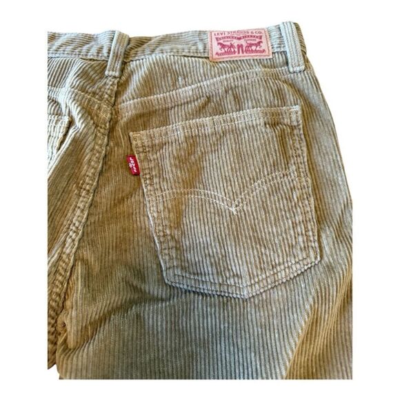 Levi's 314 Shaping Straight relaxed Corduroy Pants Women's Size 30x30 Tan - Picture 3 of 8